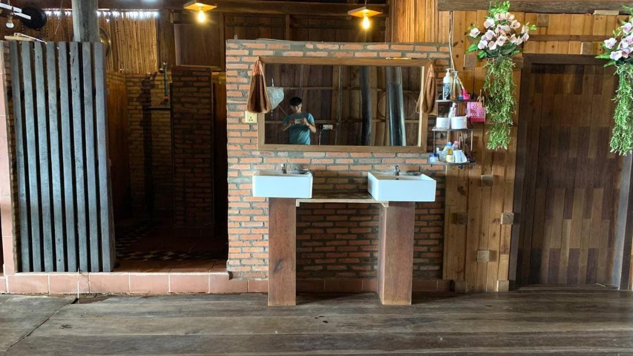 St 63 Home Stay & Tour Kampong Khleang Екстер'єр фото