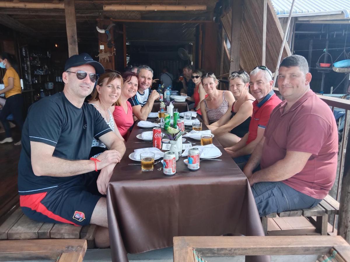 St 63 Home Stay & Tour Kampong Khleang Екстер'єр фото