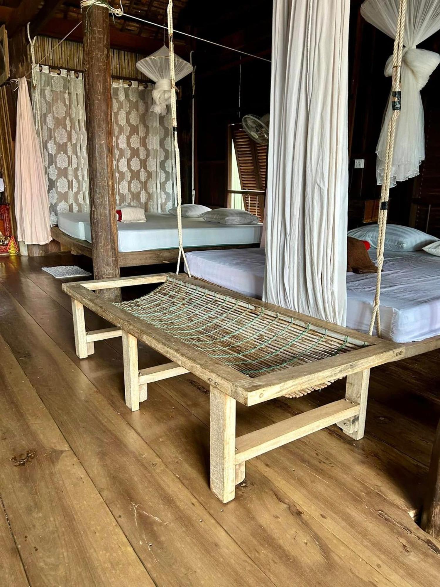 St 63 Home Stay & Tour Kampong Khleang Екстер'єр фото